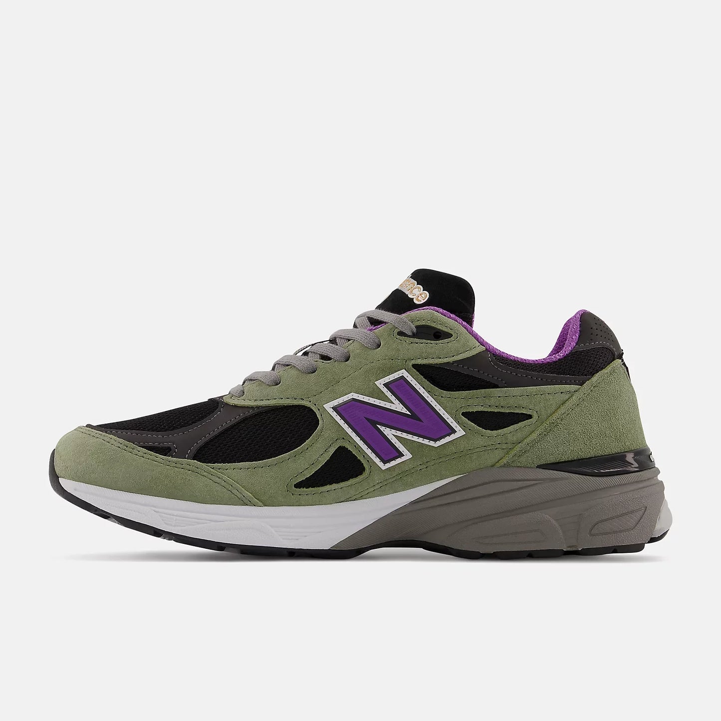 New Balance V3 990